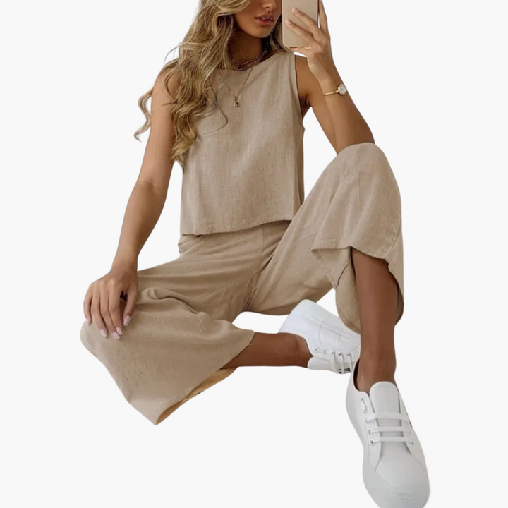 Women’s Summer Two-Piece Set with Shorts and Short-Sleeve Top