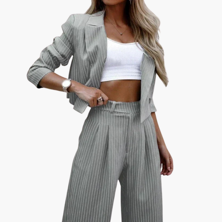 Women’s two-piece set with blazer and Pants