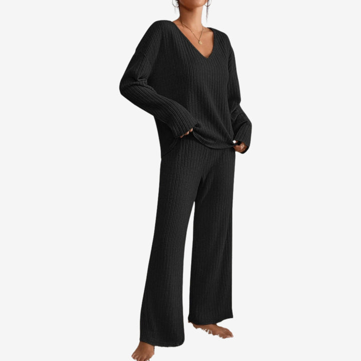 Women’s Ribbed Two-Piece Lounge Set with Long Sleeve Top and Pants