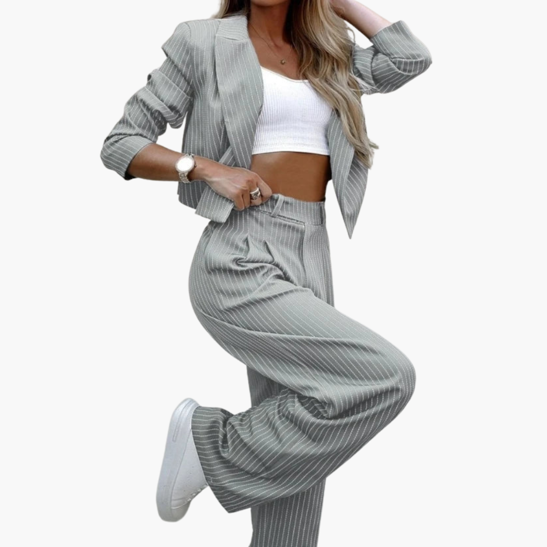 Women’s two-piece set with blazer and Pants