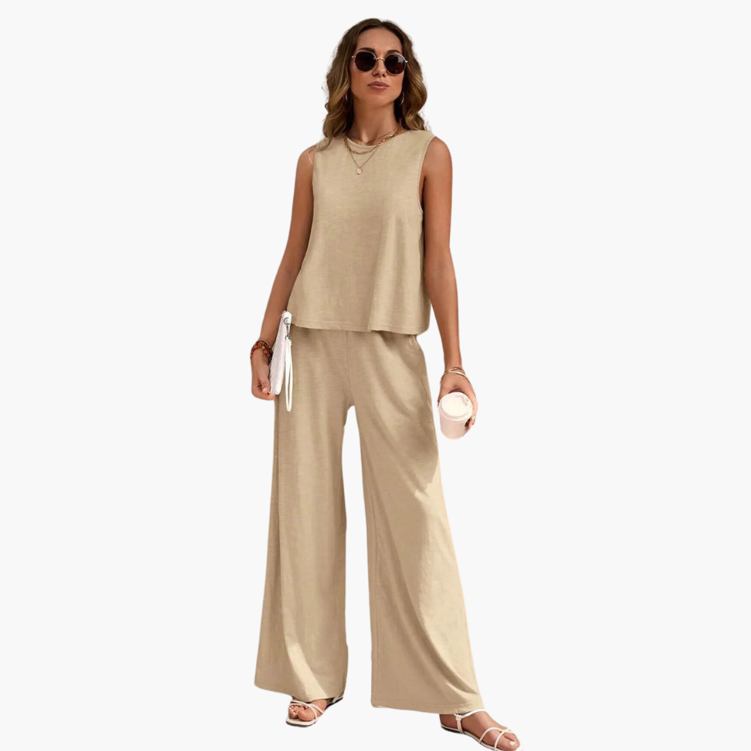 Women’s Summer Two-Piece Set with Shorts and Short-Sleeve Top