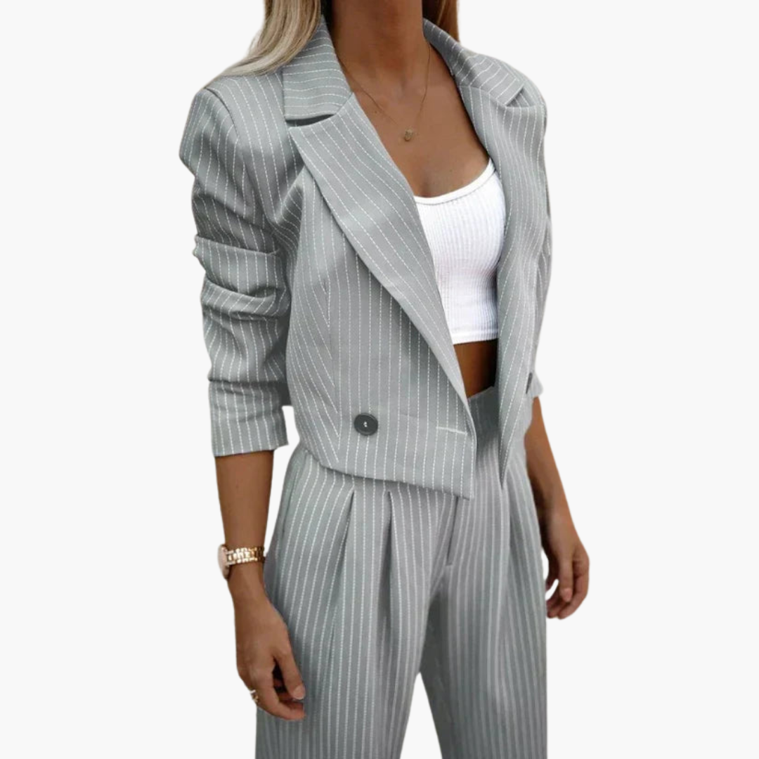 Women’s two-piece set with blazer and Pants