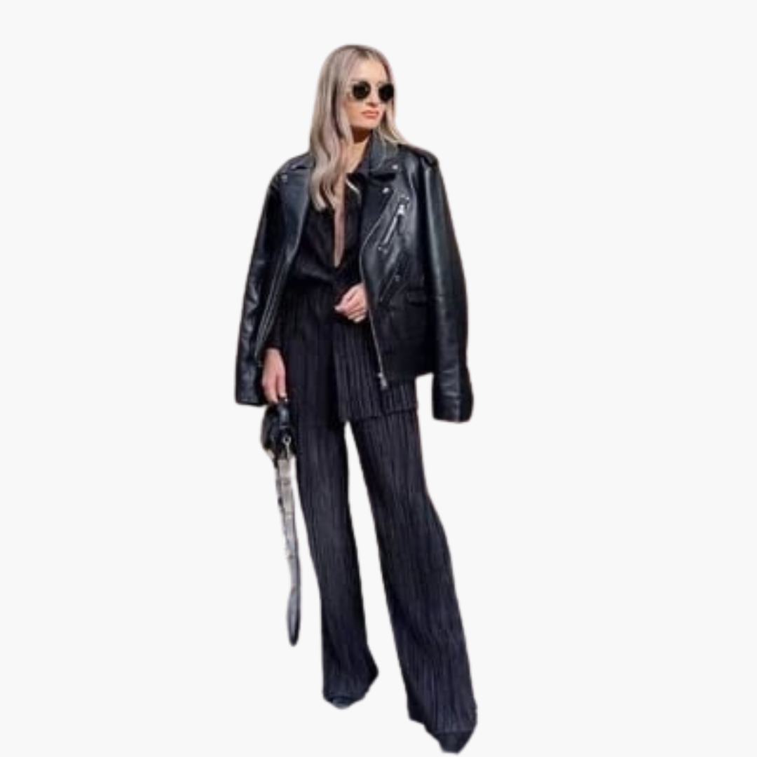 Women’s two-piece set with pleated top and Pants
